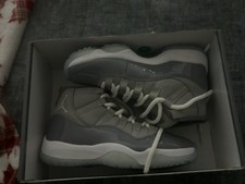 Air Jordan 11 grigio retrò